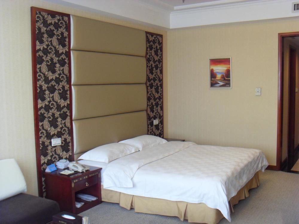 Yijing Holiday Hotel Yimeng Road Linyi  Esterno foto